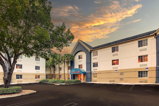 Gallery - Sonesta Simply Suites Miami Airport Doral