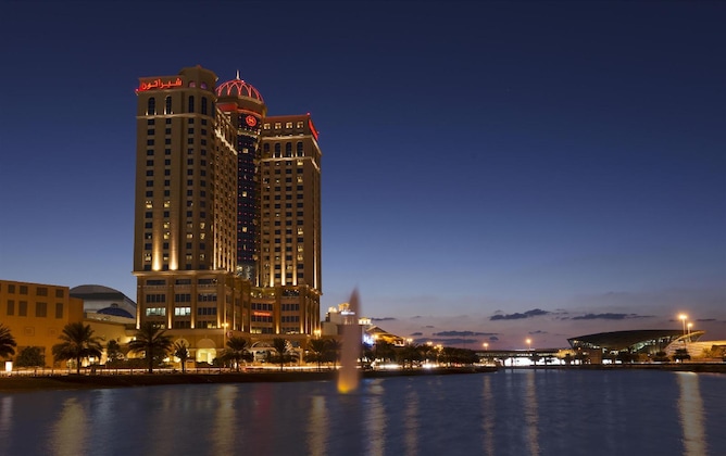 Gallery - Sheraton Mall of the Emirates Hotel, Dubai