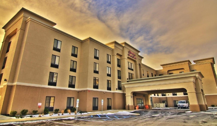 Gallery - Hampton Inn & Suites Parsippany North