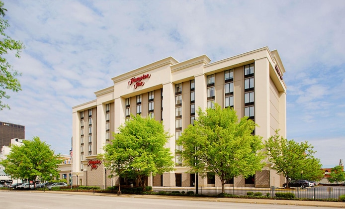 Gallery - Hampton Inn Louisville Downtown
