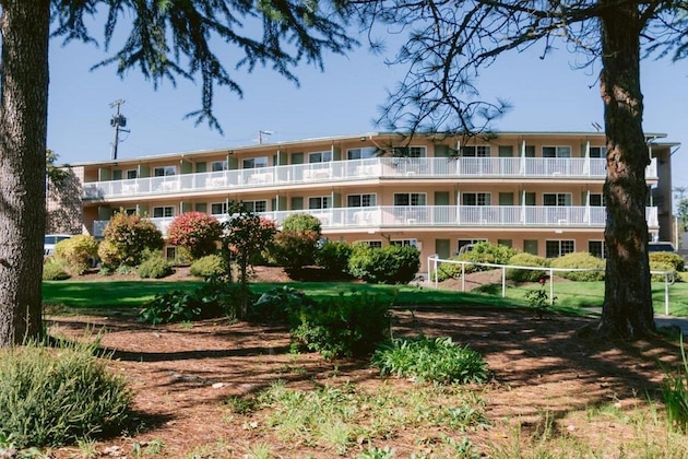 Gallery - Riverfront Inn Roseburg