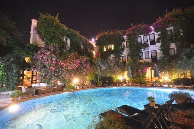 Gallery - El Vino Hotel Suites - Special Class