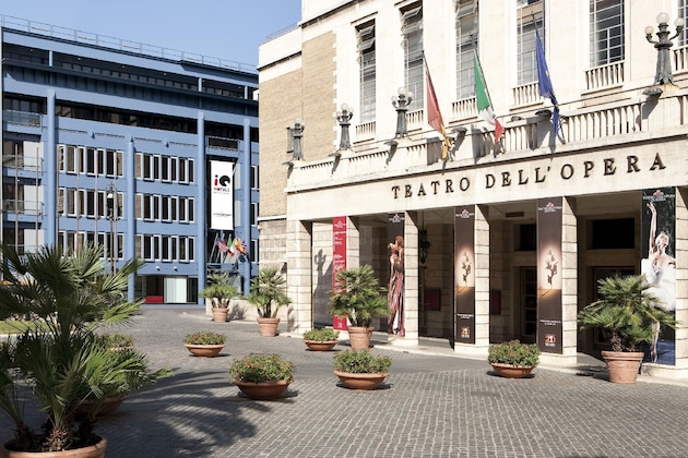 Gallery - Iq Hotel Roma