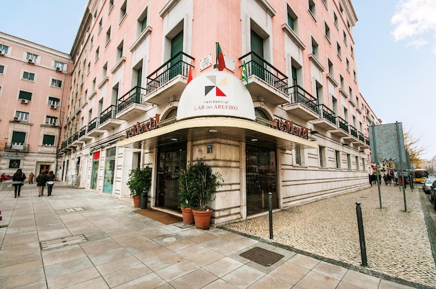 Gallery - Residencial Lar Do Areeiro