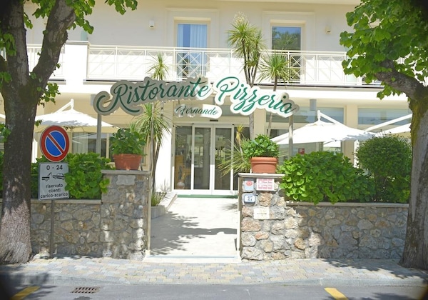 Gallery - Hotel Pigalle