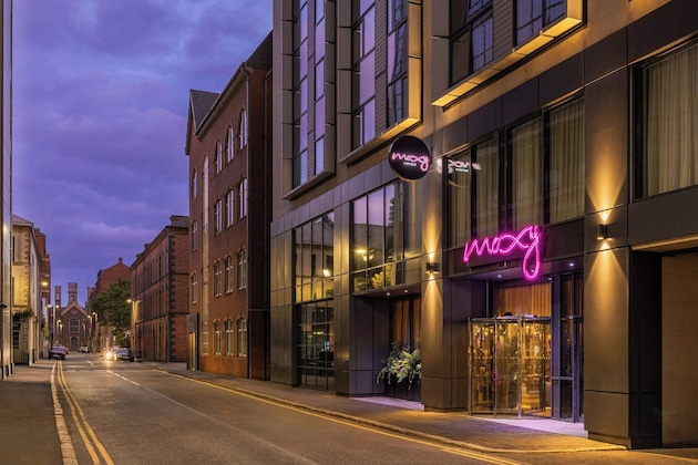Gallery - Moxy Belfast City
