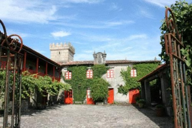 Gallery - Casa Grande De Rosende