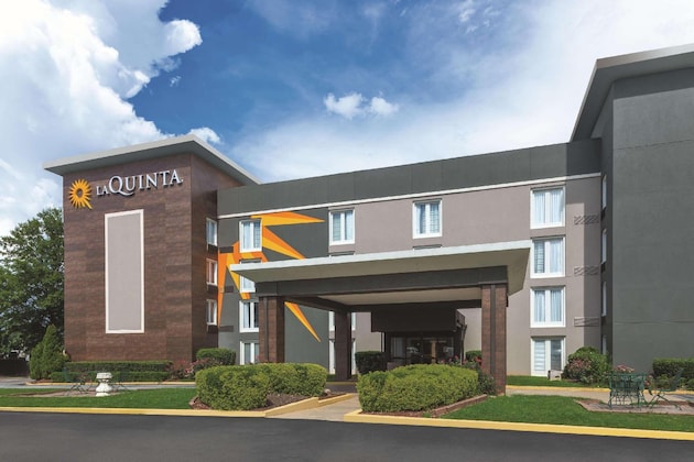 Gallery - La Quinta Inn & Suites By Wyndham Atlanta Airport South