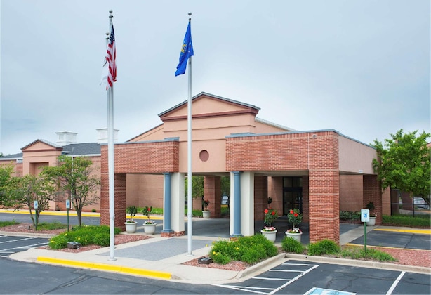 Gallery - Doubletree By Hilton Hotel Milwaukee - Brookfield