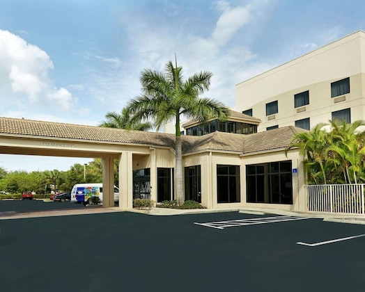 Gallery - Hilton Garden Inn West Palm Beach Airport