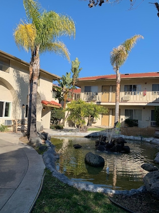 Gallery - California Suites Hotel
