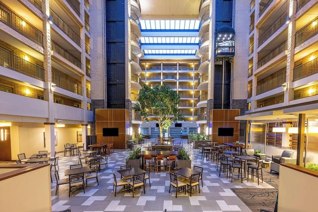 Gallery - Embassy Suites Bloomington