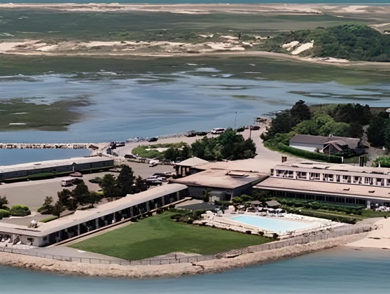 Gallery - The Provincetown Inn