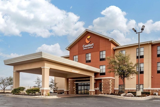 Gallery - Comfort Inn & Suites Shawnee North Near I-40