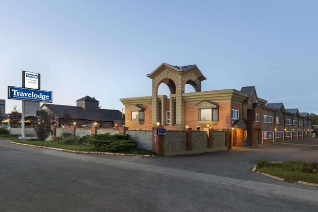 Gallery - Travelodge By Wyndham Calgary South