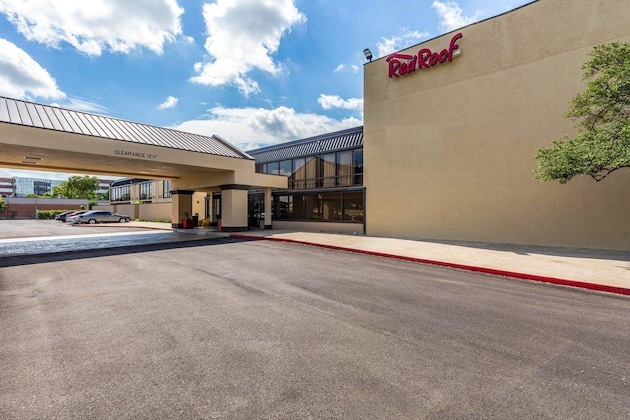 Gallery - Red Roof Inn Plus+ & Suites Houston – Iah Airport Sw