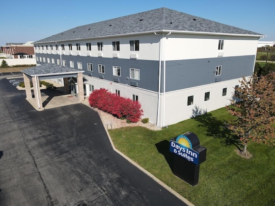 Gallery - Days Inn & Suites By Wyndham Romeoville