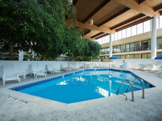 Gallery - Wyndham Garden Romulus Detroit Metro Airport