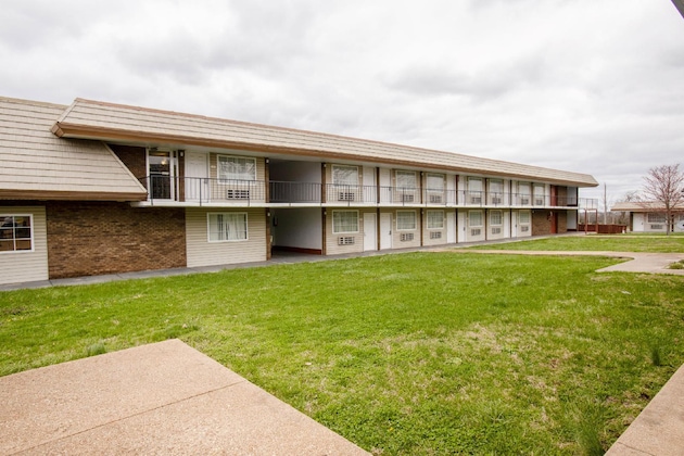 Gallery - Oyo Hotel Lebanon Mo I-44