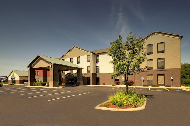 Gallery - Holiday Inn Express & Suites Lebanon By Ihg