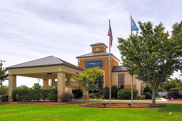 Gallery - Clarion Pointe New Bern