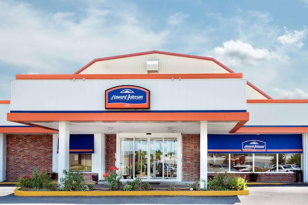 Gallery - Howard Johnson By Wyndham Burlington