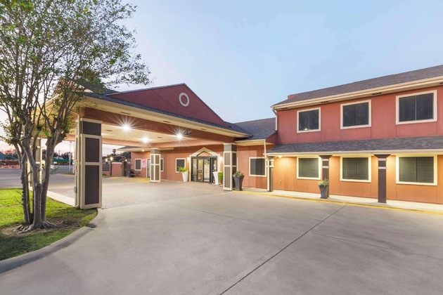 Gallery - Best Western Plus Edinburg Inn & Suites