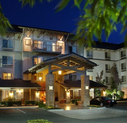Gallery - Larkspur Landing Bellevue - An All-Suite Hotel