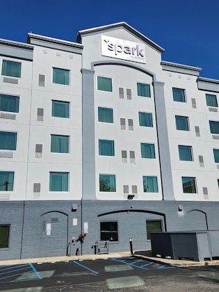 Gallery - Spark By Hilton Rahway