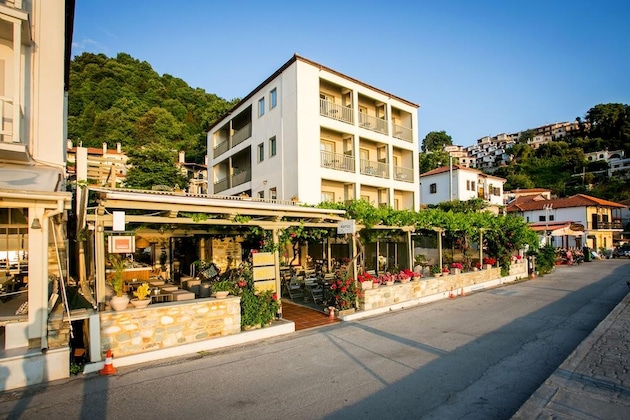 Gallery - Kenta Beach Hotel