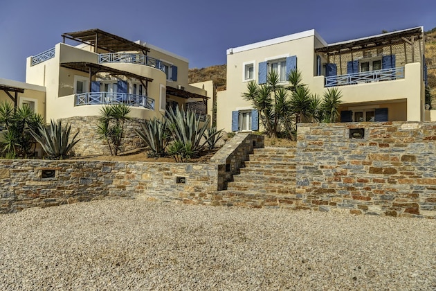 Gallery - Sunrise Beach Suites