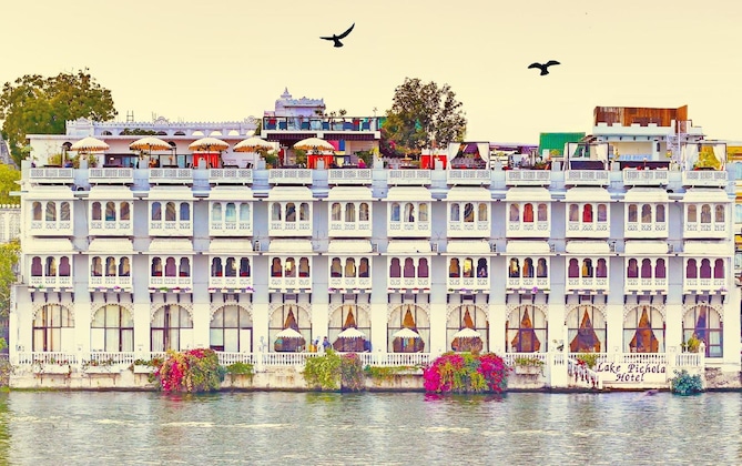 Gallery - Vista Rooms at Pichola Lake