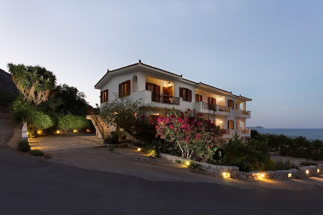 Gallery - Venetia Apartments