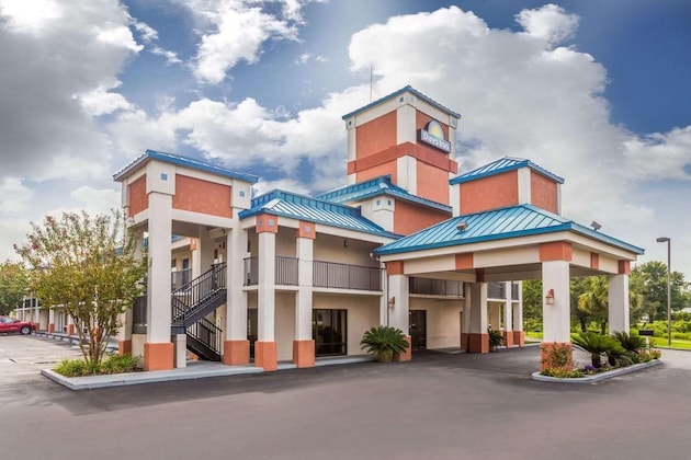 Gallery - Days Inn By Wyndham Chiefland