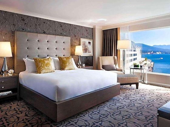 Gallery - Fairmont Waterfront