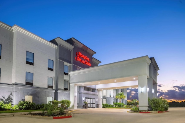 Gallery - Hampton Inn & Suites Brenham