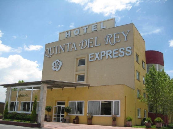 Gallery - Howard Johnson By Wyndham Toluca
