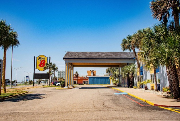 Gallery - Super 8 By Wyndham Biloxi