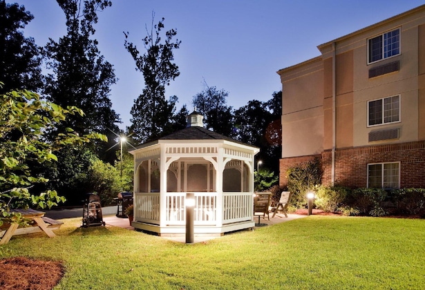 Gallery - Sonesta Simply Suites Hampton