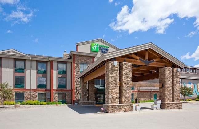 Gallery - Holiday Inn Express Hotel & Suites Brainerd-Baxter By Ihg