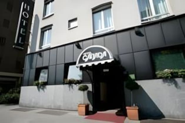 Gallery - Hotel Canada