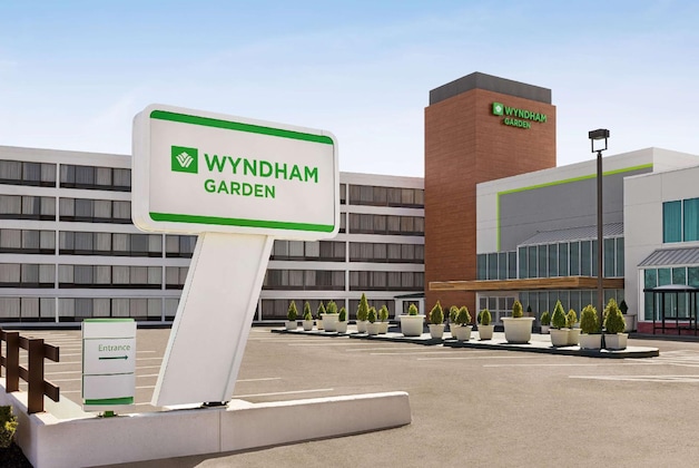 Gallery - Wyndham Garden Totowa