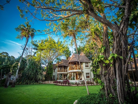 Gallery - Mahekal Beach Front Resort & Spa