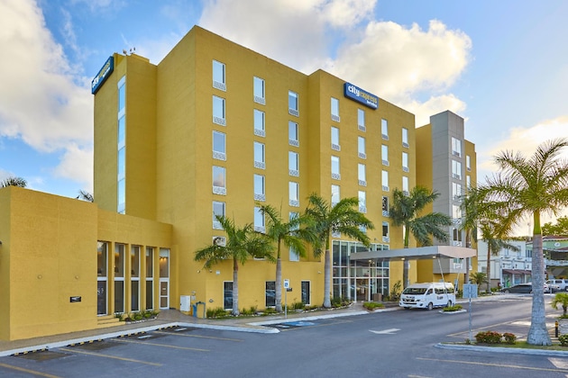 Gallery - City Express By Marriott Tampico