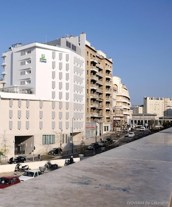 Gallery - Holiday Inn Express Marseille - Saint Charles, An Ihg Hotel