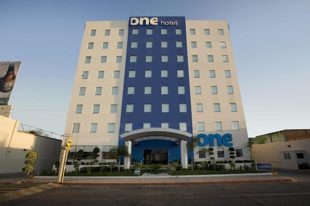 Gallery - One Aguascalientes San Marcos