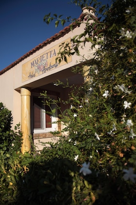 Gallery - Marietta Hotel & Apartments