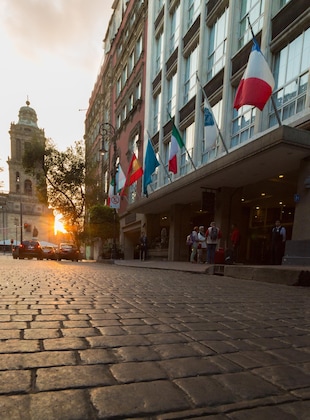 Gallery - Zocalo Central & Rooftop Mexico City