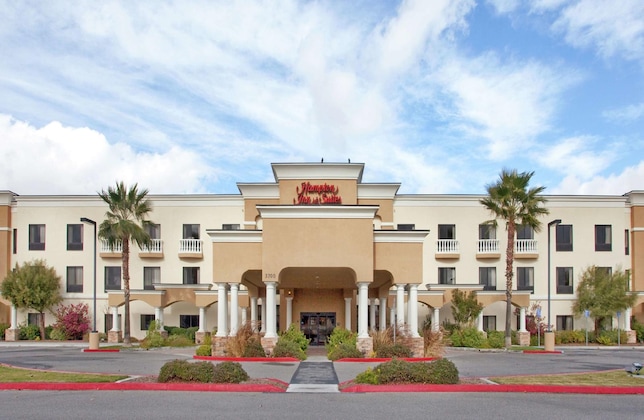 Gallery - Hampton Inn & Suites Hemet