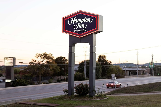 Gallery - Hampton Inn Kerrville